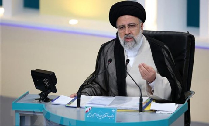 Chính phủ Iran theo đuổi thúc đẩy dỡ bỏ các lệnh trừng phạt