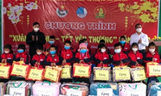 Tỉnh đoàn, Hội Đồng đội tỉnh tổ chức chương trình “Xuân sẻ chia - Tết yêu thương” năm 2022