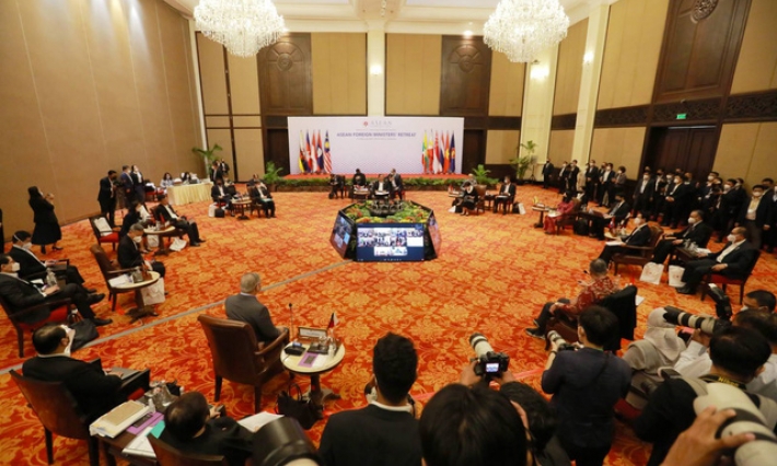 Hội nghị hẹp các Bộ trưởng Ngoại giao ASEAN