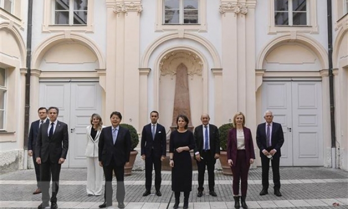 Ngoại trưởng G7 lên án việc Nga công nhận các vùng ly khai ở Ukraine