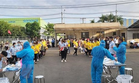 Khi tháng Giêng không còn là 'tháng ăn chơi,' bắt tay ngay vào việc