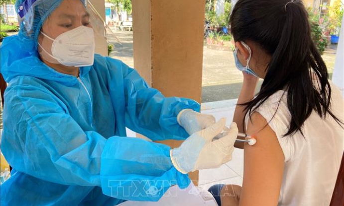 Phụ huynh nên cho trẻ từ 5 đến dưới 12 tuổi tiêm vaccine