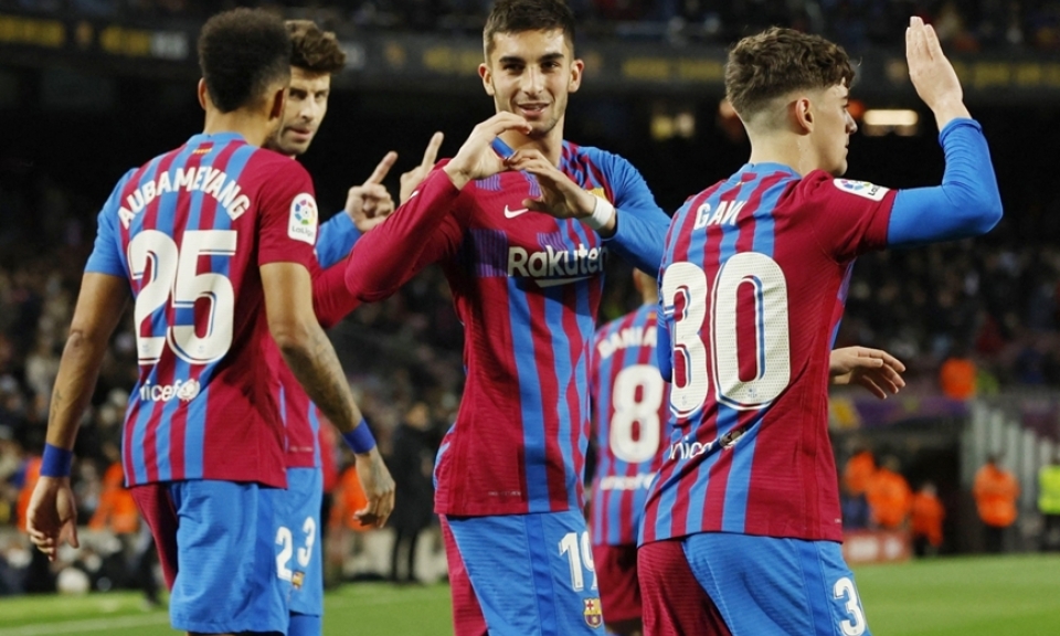 Vòng 28 La Liga: Barca thắng đậm Osasuna