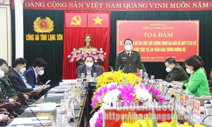 xây dựng dự án Luật Lực lượng tham gia bảo vệ an ninh trật tự ở cơ sở và Luật Trật tự, an toàn giao thông