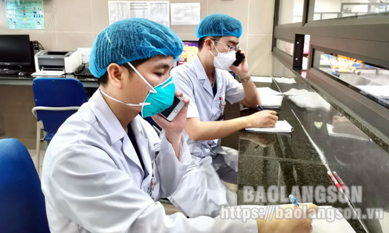 Tổng đài viên đặc biệt: Chỗ dựa vững chắc cho F0 điều trị tại nhà