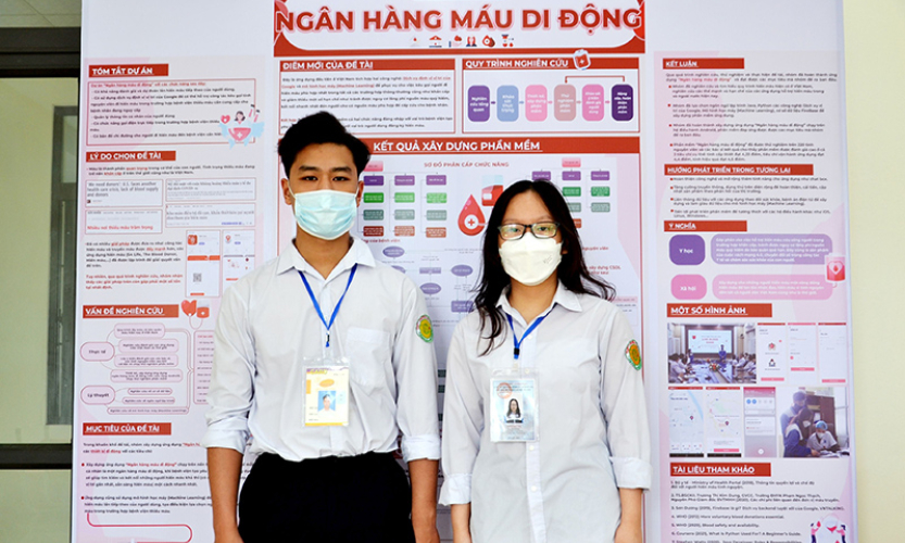 Học sinh nghiên cứu khoa học hướng tới xây dựng cộng đồng hiến máu