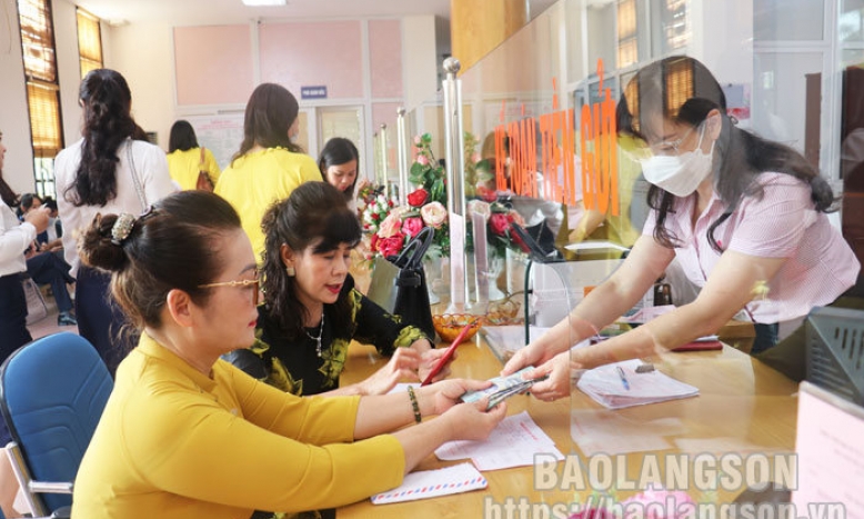 Huy động 1,8 tỷ đồng tại Ngày hội gửi tiết kiệm – Chung tay vì người nghèo