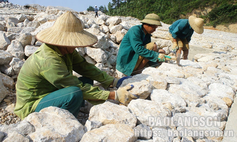 Đẩy nhanh tiến độ sửa chữa, nâng cấp an toàn đập