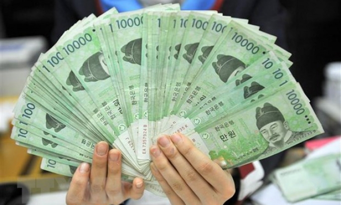 Hàn Quốc yêu cầu kiềm chế việc tăng lương quá mức cho nhân viên