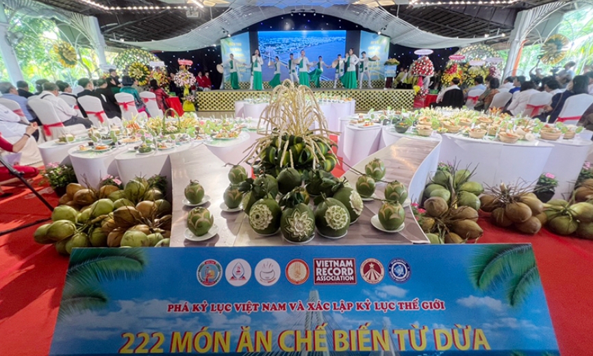 Bến Tre lập kỷ lục thế giới với 222 món ăn từ Dừa
