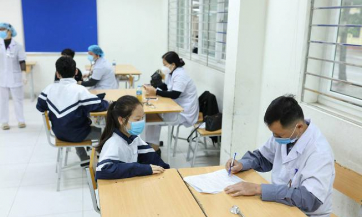 Tỉ lệ tiêm vaccine COVID-19 mũi nhắc lại còn chậm, do đâu?