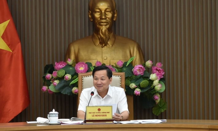 Kiểm soát chặt các mặt hàng nhà nước định giá; bảo đảm nguồn cung xăng dầu; mọi học sinh đều được tiếp