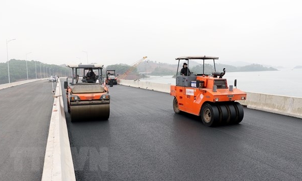Quảng Ninh dự kiến sử dụng tạm thời cao tốc Vân Đồn-Móng Cái từ 1/8