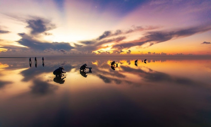Thái Bình bàn cách phát triển bãi biển “vô cực” thành điểm du lịch hút khách