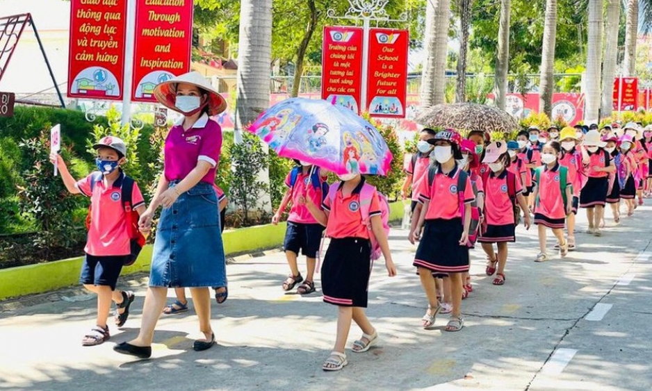 Hướng dẫn giáo viên tiểu học triển khai 10 nhiệm vụ năm học 2022-202