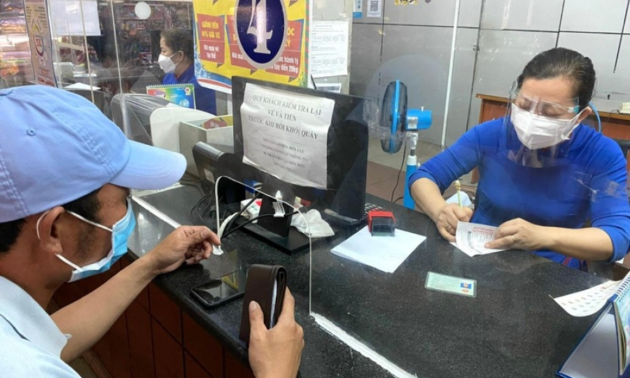 Từ 25/10, bán 176.000 vé tàu Tết Quý Mão 2023
