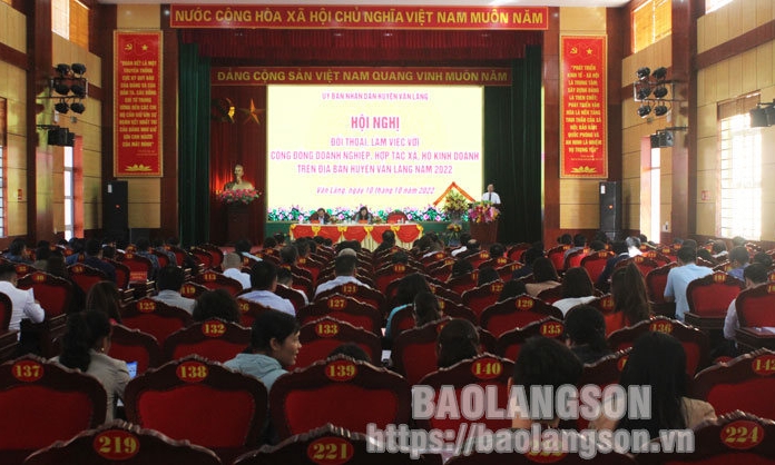 Văn Lãng tổ chức đối thoại với doanh nghiệp, hợp tác xã, hộ kinh doanh trên địa bàn