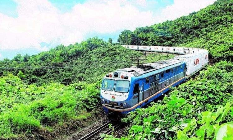 Tăng cường xuất khẩu hàng nông sản chính ngạch trên các tuyến đường sắt