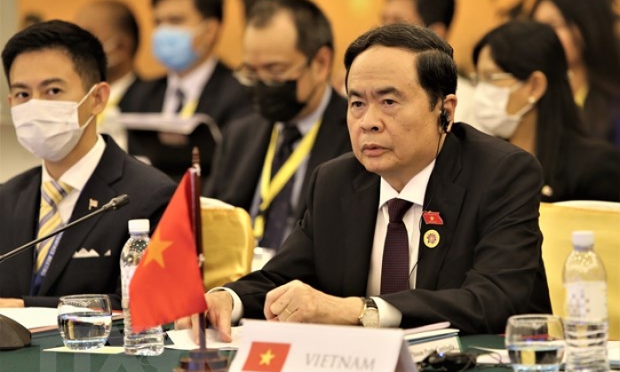 Tiếp tục đoàn kết, tự cường, củng cố vai trò trung tâm của ASEAN
