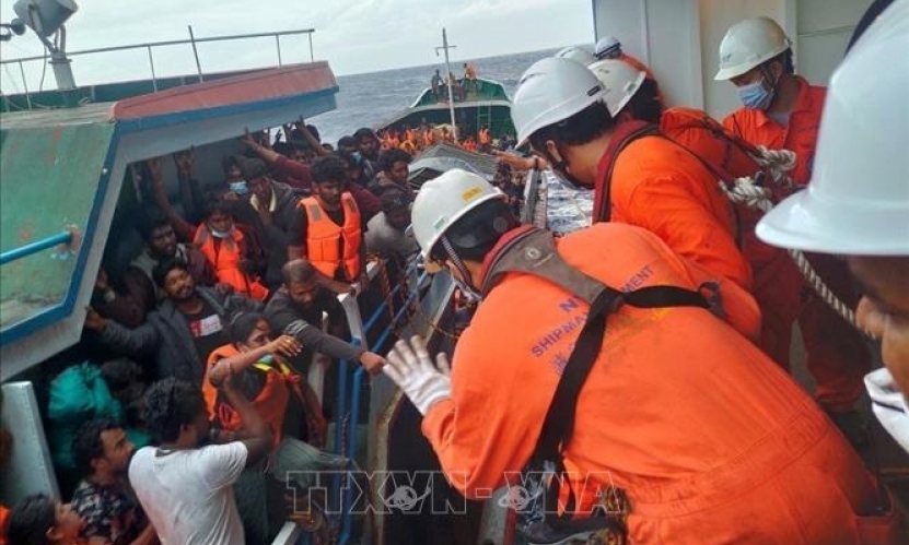 Vụ hơn 300 công dân Sri Lanka gặp nạn trên biển: Các lực lượng của Việt Nam tích cực tham gia hỗ trợ