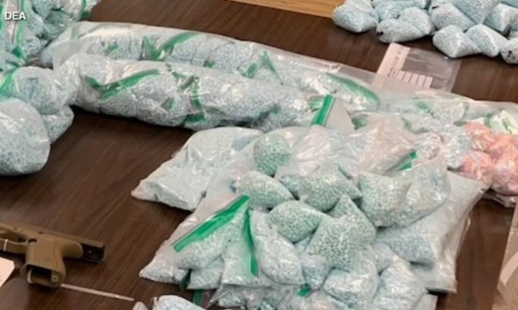 Thu giữ lượng thuốc giảm đau fentanyl "đủ để giết tất cả người Mỹ"
