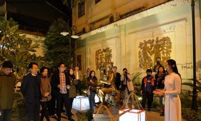 Hà Nội: Ra mắt tour du lịch văn học chữ Tâm chữ Tài