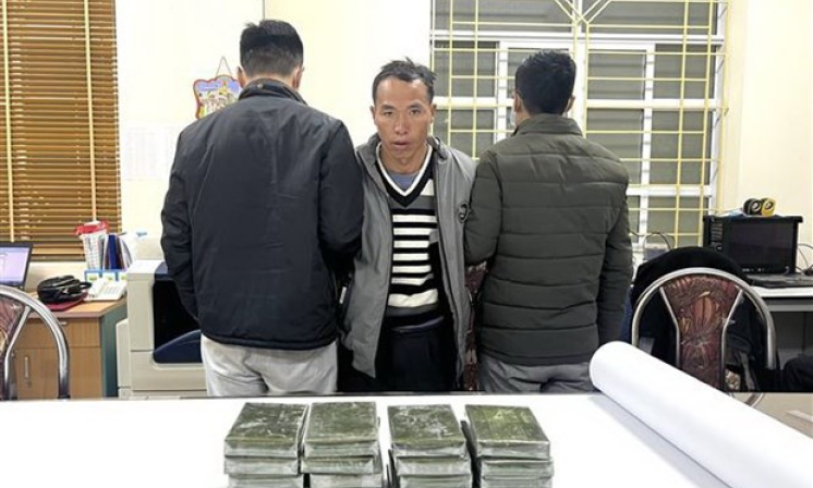 Triệt phá đường dây ma túy xuyên quốc gia, thu giữ 20 bánh heroin