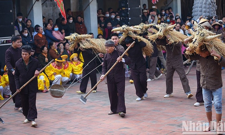 “Gạn đục, khơi trong” mùa lễ hội