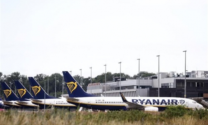 Thông tin về vụ chất nổ trên chiếc máy bay chở khách của hãng Ryanair