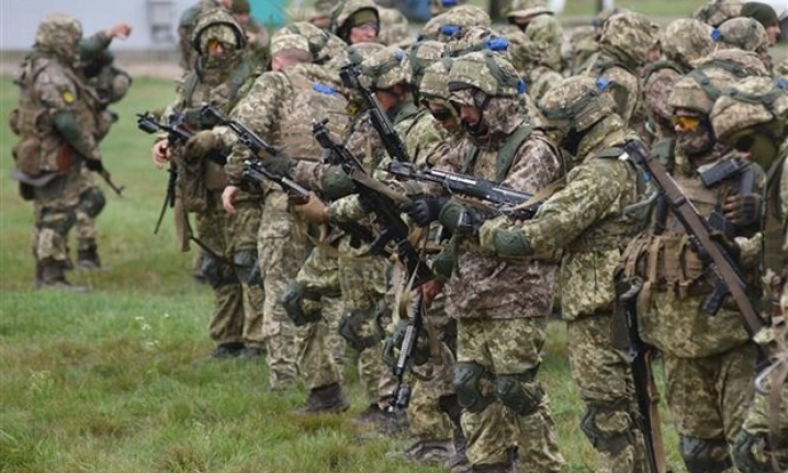 Mỹ bắt đầu huấn luyện chiến đấu cho quân đội Ukraine ở Đức