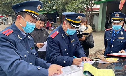 Xử lý nghiêm tình trạng xe "dù", bến "cóc”