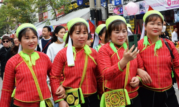 Sức sống và sự cuốn hút của lễ hội Lạng Sơn
