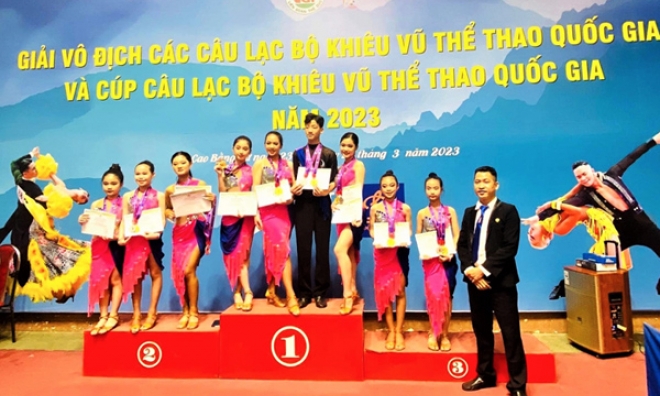 viên Lạng Sơn đoạt 12 huy chương tại giải vô địch và tranh cúp các câu lạc bộ khiêu vũ thể thao quốc gia