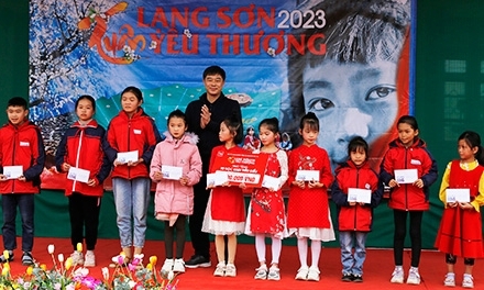 Hũ gạo nhỏ ý nghĩa lớn