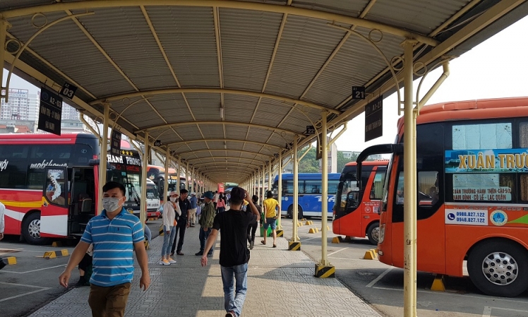 Xe khách, đường sắt tăng chuyến phục vụ khách dịp nghỉ lễ