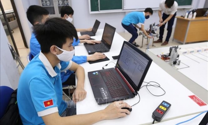 Những ngành học nào được miễn học phí, giảm học phí cho sinh viên?