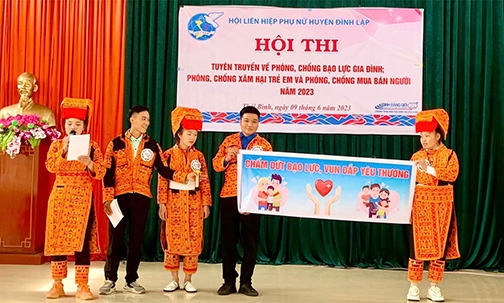 Tuyên truyền pháp luật cho phụ nữ ở Đình Lập: Lựa chọn nội dung, đổi mới hình thức