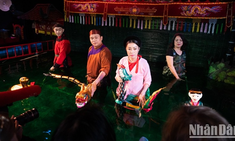Ấn tượng múa rối nước Việt Nam tại Nga