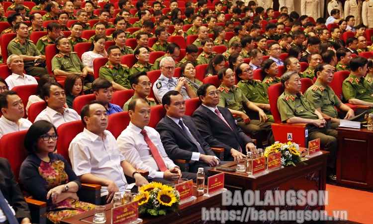 Phòng Cảnh sát điều tra tội phạm về ma tuý Công an tỉnh Lạng Sơn nhận danh hiệu Anh hùng lực lượng vũ