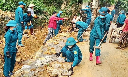 “Sao vuông” khéo làm dân vận
