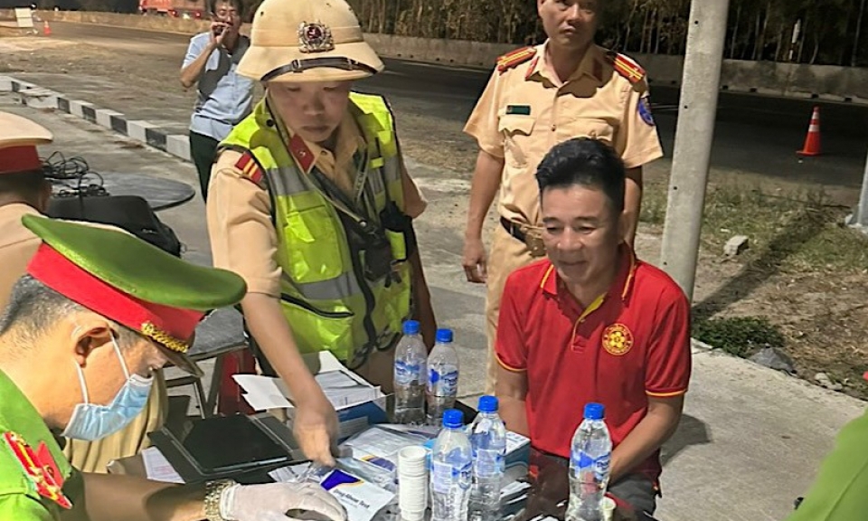 8 tháng đầu năm, Cảnh sát giao thông xử lý hơn 1,5 nghìn lái xe dương tính với ma túy