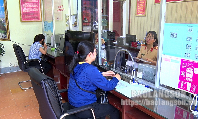 Đấu giá biển số xe ô tô: vì lợi ích và nhu cầu chính đáng của người dân