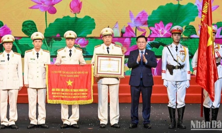 Chủ tịch Quốc hội Vương Đình Huệ phát động toàn dân phòng cháy, chữa cháy và cứu nạn, cứu hộ
