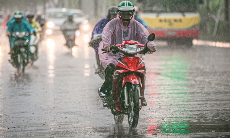 Ngày 28/9, Bắc Bộ, Trung Bộ tiếp tục mưa lớn