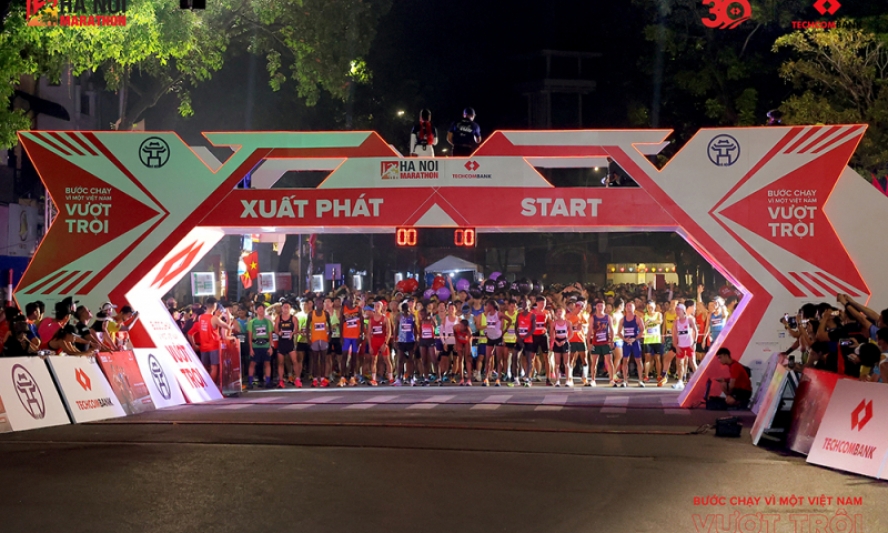 9.000 vận động viên tham gia “Bước chạy vì một Việt Nam vượt trội” gắn kết cộng đồng, bứt phá kỷ lục