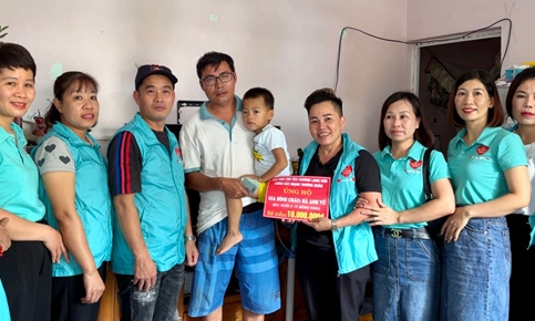 Câu lạc bộ Thiện nguyện Trái tim yêu thương: Hỗ trợ 10 triệu đồng cho cháu bé mắc bệnh tan máu bẩm sinh