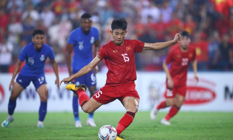 U23 Việt Nam hòa U23 Singapore 2-2 trong trận đấu thủ tục