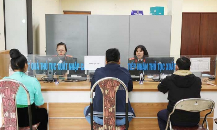 “Cò” hộ chiếu online – cẩn thận tiền mất tật mang
