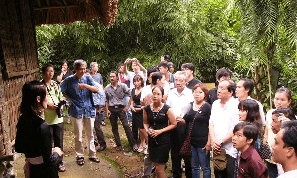 Tiếp sức văn trẻ