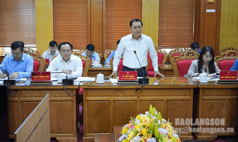 UBND tỉnh tiếp, làm việc với Đoàn công tác của Bộ Giao thông Vận tải về tiến độ các dự án giao thông